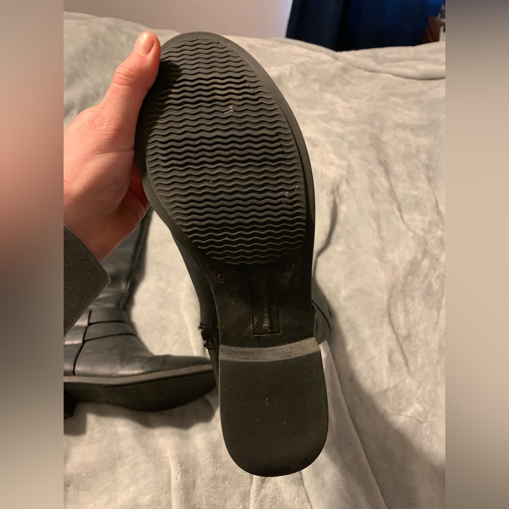 American Eagle boots - Picture 3 of 4